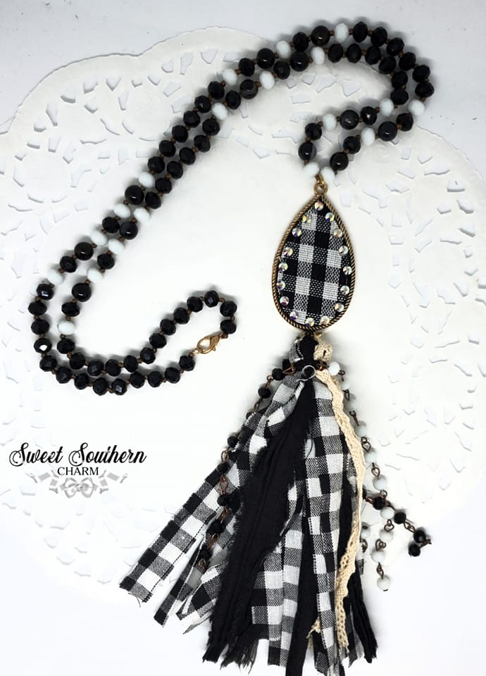 Gorgeous Shabby Chic Black Buffalo Plaid  Teardrop Pendant Necklace-