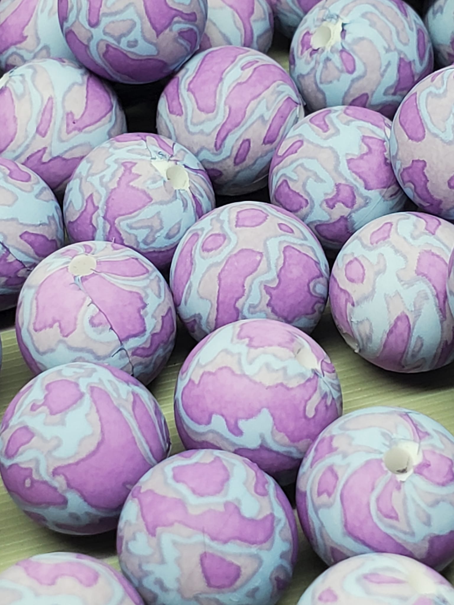 15 mm purple and pink designed silicone bead-